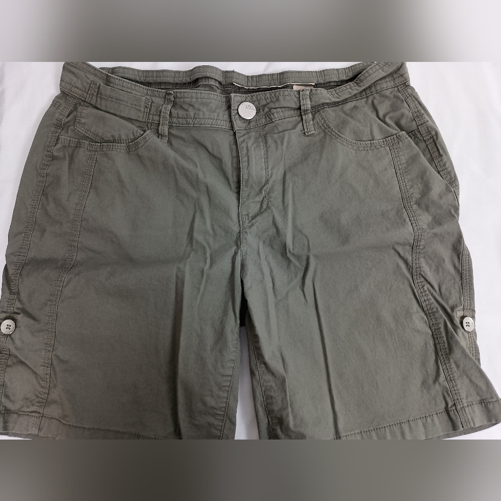 2/$30 DKNY Casual Olive Summer Shorts (#865)